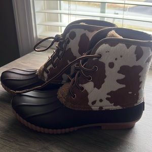 Simply Southern - Lace Up Duck Boots - Cow Print